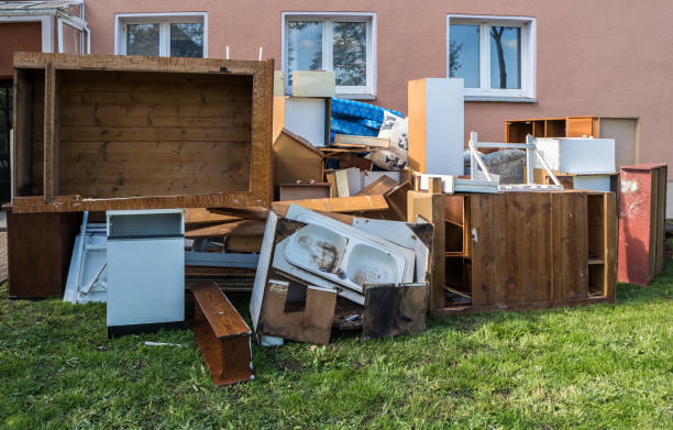 Best Yard Waste Removal  in Ossian, IN