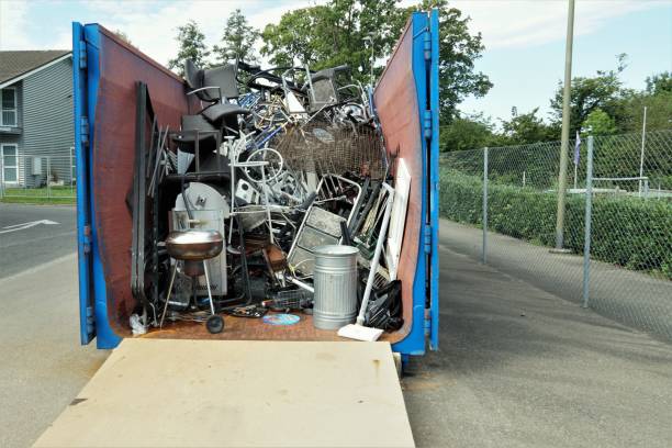 Best Construction Debris Removal  in Ossian, IN